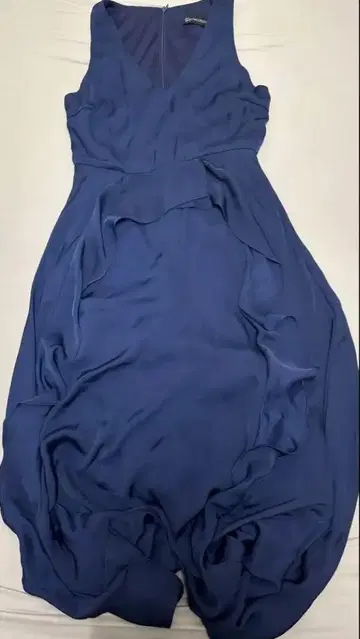 Lynn Chiu x The Closet Lover 네이비 롱 드레스