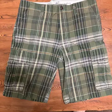 Eddie Bauer 체크 무늬 카고 숏 팬츠