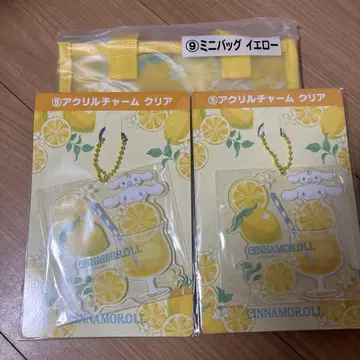 시나몬 복권 당첨 복권 시나모롤 트레이 아크릴 참 백