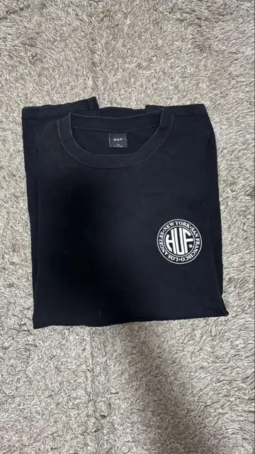 HUF 블랙 티셔츠 로고 프린트