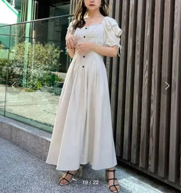 snidel 스나이델 원피스 슬리브 디자인 스퀘어 넥 원피스