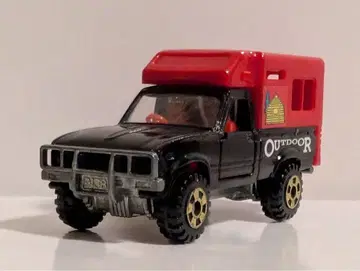 토미카 미니카 NO.61 TOYOTA HILUX 4WD