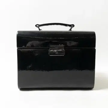 GIORGIO ARMANI 조르지오 아르마니 베니티백 에나멜
