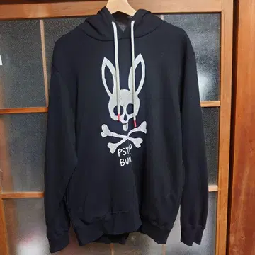 PSYCHO BUNNY 스컬 토끼 후드티 블랙