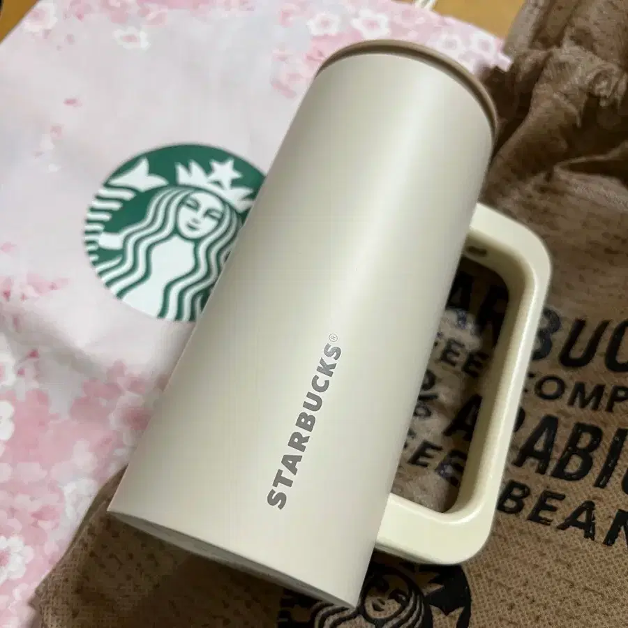 파란색 배경에 빈티지 초라한 세련된 장미 꽃 패턴, 포도 수확, 초라한 세련된, 장미 배경 일러스트 및 사진 무료 다운로드 -  Pngtree, image size:900x900