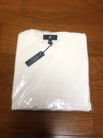 바나나리퍼블릭 luxury touch M 화이트