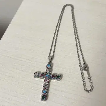 컬러풀 스톤 크로스 펜던트 목걸이