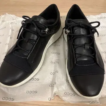 에코 스니커즈 FLEXURE RUNNER II