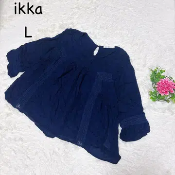 이카/ikka L 네이비 반소매 레이스 디테일 블라우스 세탁 가능
