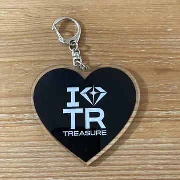 I LOVE TREASURE 하트 키링