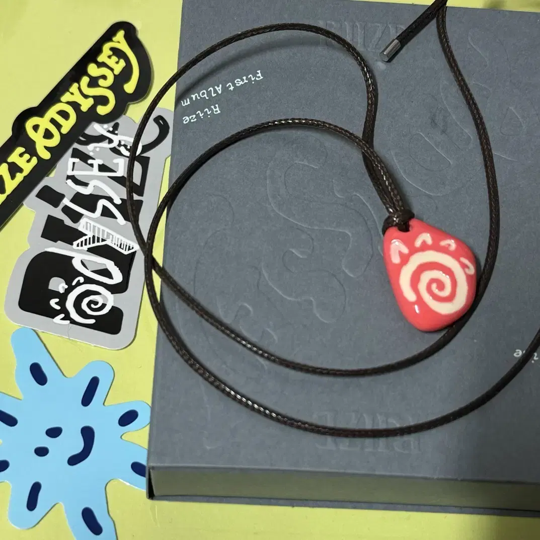 RIIZE ODYSSEY SUNLOVE ネックレス RIIZE - ODYSSEY (SUNLOVE Limited Edition S ver.) – Kpop Planet