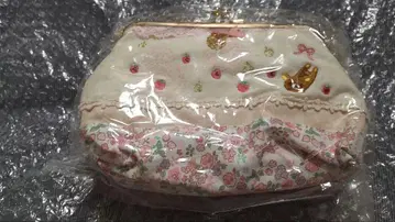 산엑스 리락쿠마 파우치