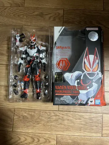 SHFiguarts 가면라이더 기츠 매그넘 부스트 폼