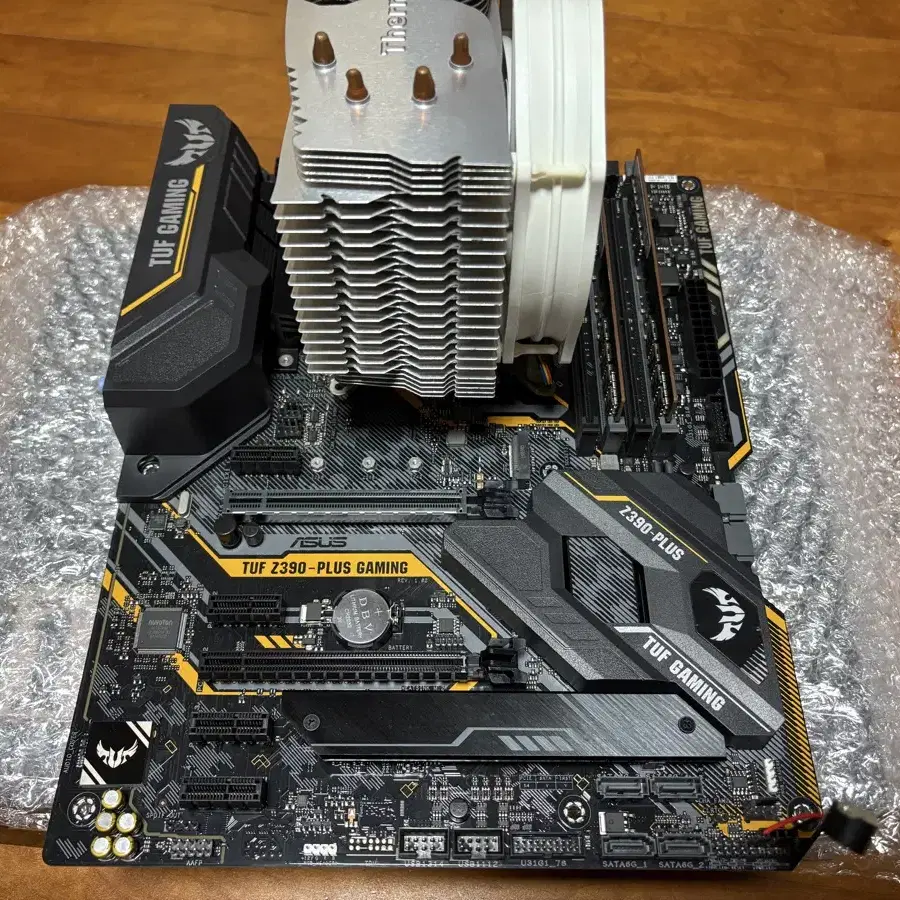 i7 9700k ASUS ROG Z390 DDR4 32GB セット ASUS STRIX Z390-F + i7 9700k + 32GB
