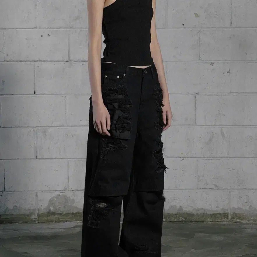 【BOHEMIAN SEOUL】25ss KNEE OPEN RIPPED WIDE JEANS BOHEMIAN SEOUL】BOHEMSEO KNEE-DAMAGED WIDE JEANS [正規品]