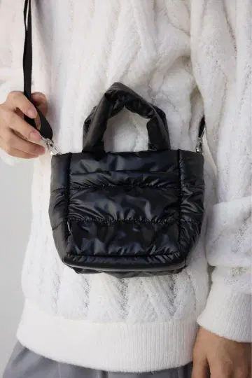 AZUL by moussy 블랙 퀼팅 백