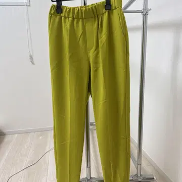 라임 그린 슬림 핏 팬츠 파시오네 새상품, 미사용