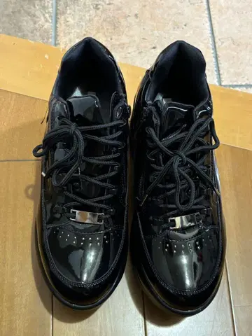 블랙 통굽 스니커즈 지퍼