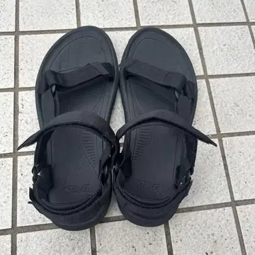 Teva 블랙 스포츠 샌들