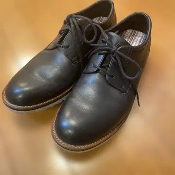블랙 가죽 레이스업 슈즈