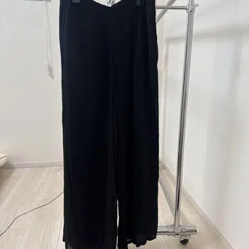 블랙 와이드 팬츠 허리밴딩 슈가 로즈 새상품, 미사용 13800엔