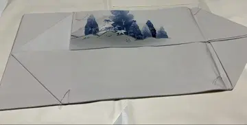 나고야 오비 그레이 산과 집의 풍경