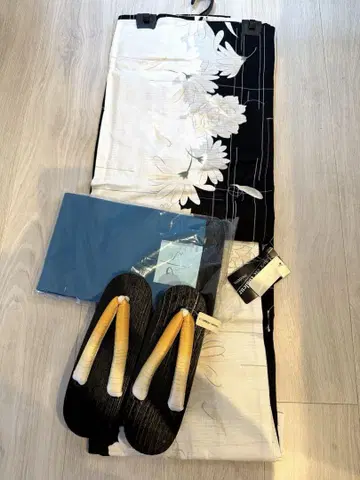 유카타, 오비, 일본 나막신 세트