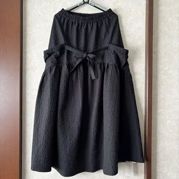리본 포함 플레어 롱 스커트 블랙