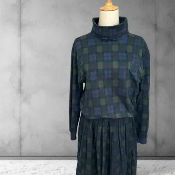 Talbots 블랙 워치 스타일 체크 터틀 원피스 자수 엠블럼