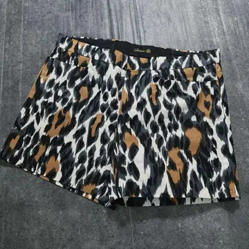 서랍 Drawer 레오파드 무늬 숏 팬츠 실크 혼방