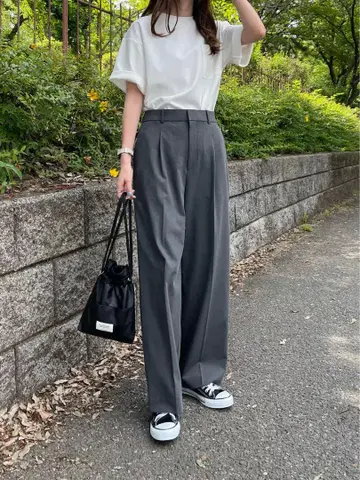 인기 유니클로 턱 와이드 팬츠 그레이 M