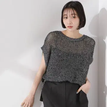 NANO universe _택 포함 새상품 라메 메쉬 슬리브리스 니트