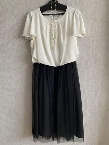 화이트/블랙 셋업 드레스