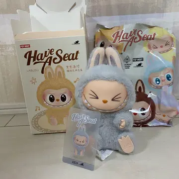 팝 마트 앉아서 즐겨보세요 라부부 헤헤