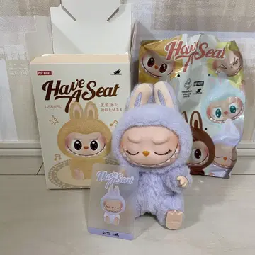 팝 마트 앉아서 즐겨보세요 LABUBU