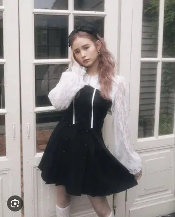버블 레이스 후드티 플리츠 원피스