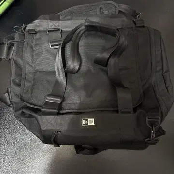 뉴에라 클럽 더플백 50L 2Way 블랙
