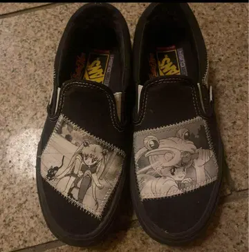 Vans 슬립온 세일러문 콜라보 블랙 23cm