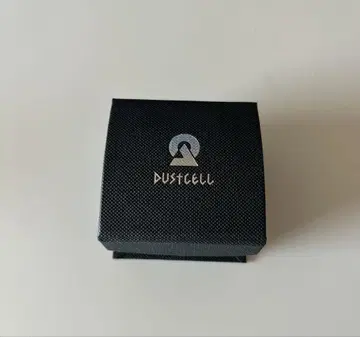 DUSTCELL 로고 귀걸이