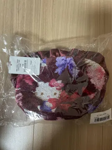 페이러 헬로키티 프릴 파우치