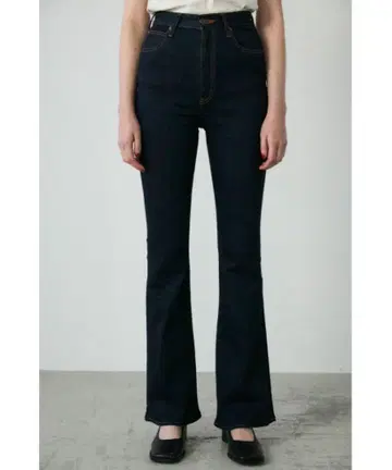 moussy HW 리버스 플레어