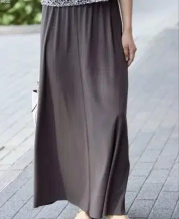 IENA 저리 플레어 스커트
