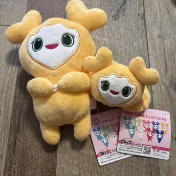 TWICE LOVELYS 피코쿤 스크런치 & 허그 인형