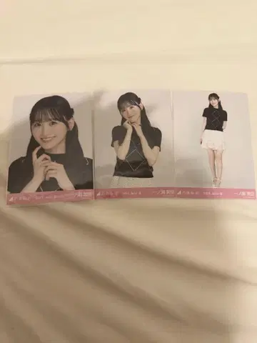 노기자카46 브로마이드 프릴 미니 스커트 컴프 이치노세 미쿠