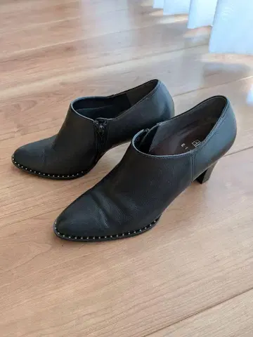 블랙 가죽 부티 지퍼