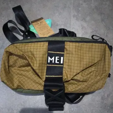 MEI 웨스트 파우치