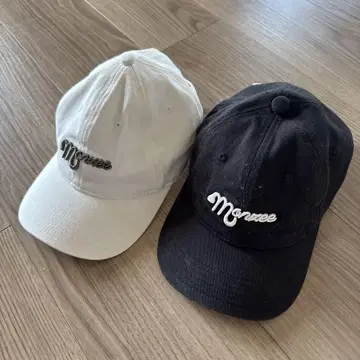Monzee 자수 로고 캡 세트 화이트 블랙