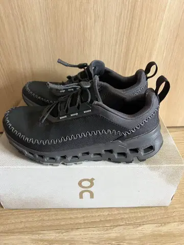 새상품급 On 블랙 스니커즈 레이스리스 23cm Cloudway2