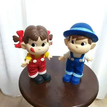 페코짱 포포짱 가동식 인형 빨간색 파랑