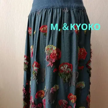 엠&쿄코 M&KYOKO 꽃무늬 자수 롱 스커트 사이즈 1